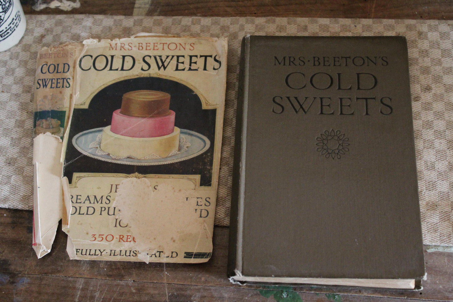 Vintage English Recipe Book, Cookery Book, Cook Book, English Cookery Book, English Recipe Book, Mrs Beeton, Antique Book, old Book, Recipes