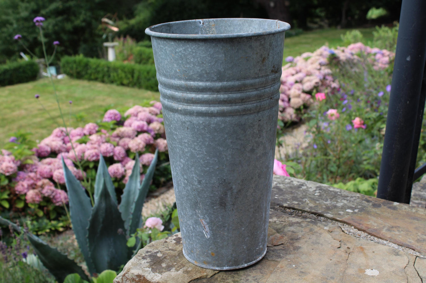 Vintage Flower Bucket, Vintage Metal Garden Planter, Vintage Galvanised Zinc Planter, Vintage Planter, Metal Planter, Metal Pot, farmhouse