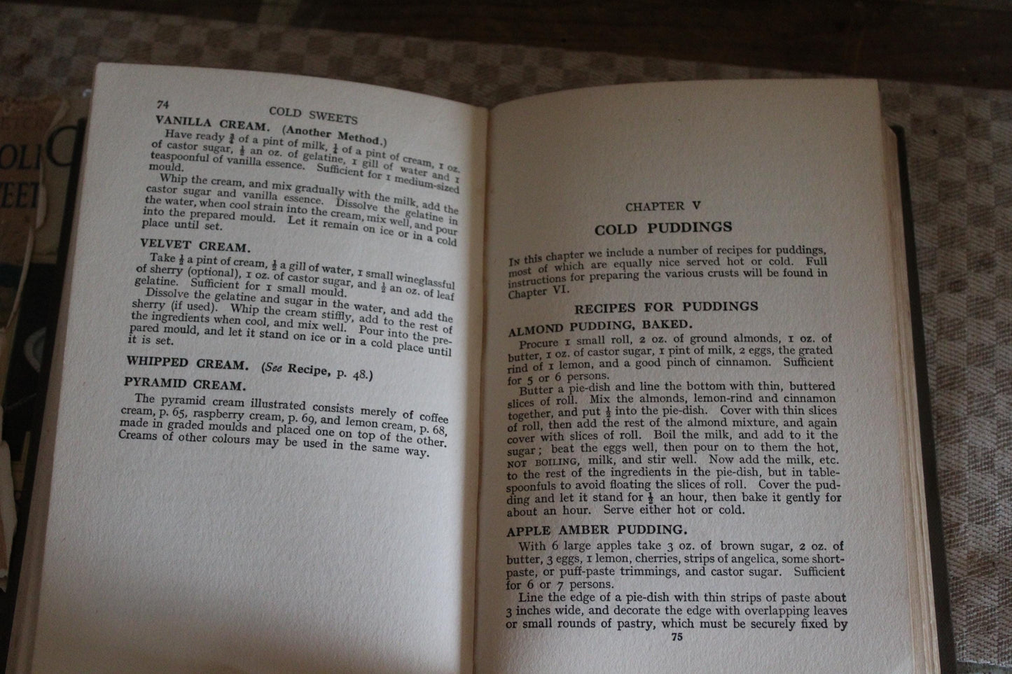 Vintage English Recipe Book, Cookery Book, Cook Book, English Cookery Book, English Recipe Book, Mrs Beeton, Antique Book, old Book, Recipes
